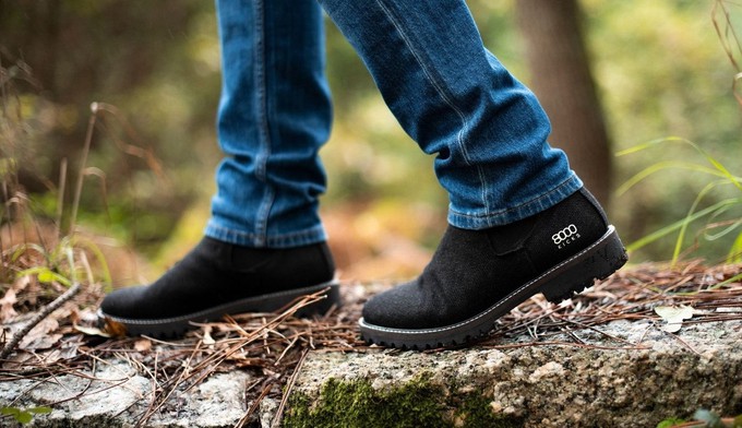 The Crossover Hemp Chelsea for Men in Black from 8000kicks