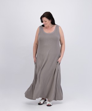 Mouwloze maxi jurk (3 lengtes) from Aimmea