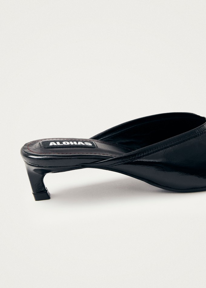 Tessa Onix Black Leather Mules from Alohas