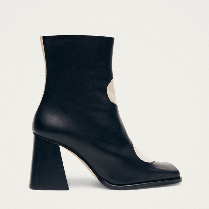 Blair Bicolor Black Cream Ankle Boots from Alohas