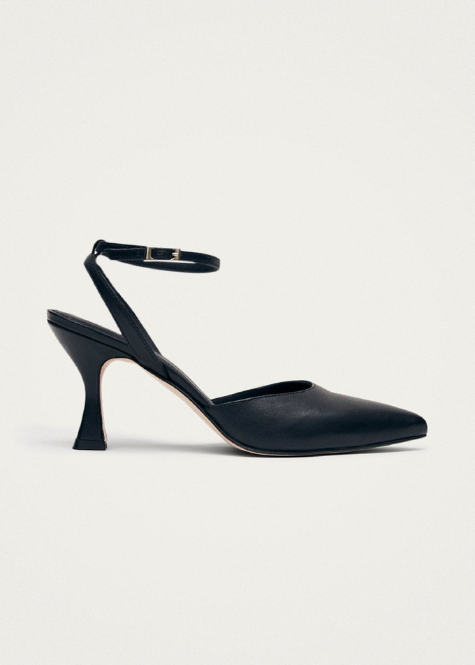 Cinderella Black Leather Pumps from Alohas