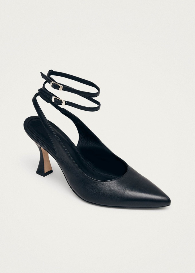 Louise Black Leather Pumps from Alohas