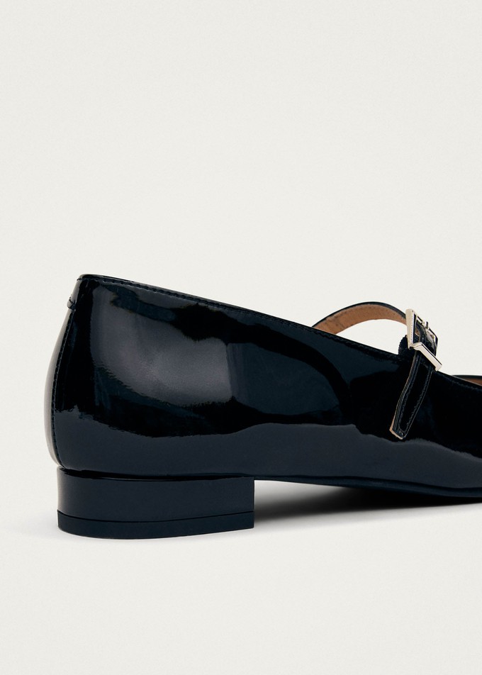 Por Do Sol Onix Black Leather Ballet Flats from Alohas