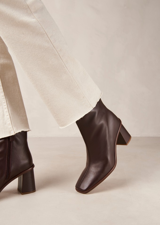 West Cape Wine Burgundy Leather Ankle Boots from Alohas