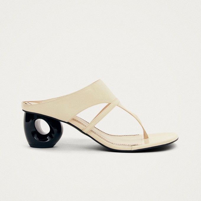 Dystaria Onix White Leather Sandals from Alohas