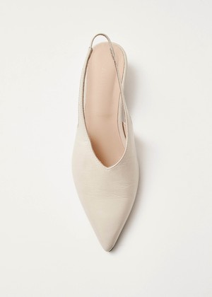 Eros Cream Leather Pumps from Alohas