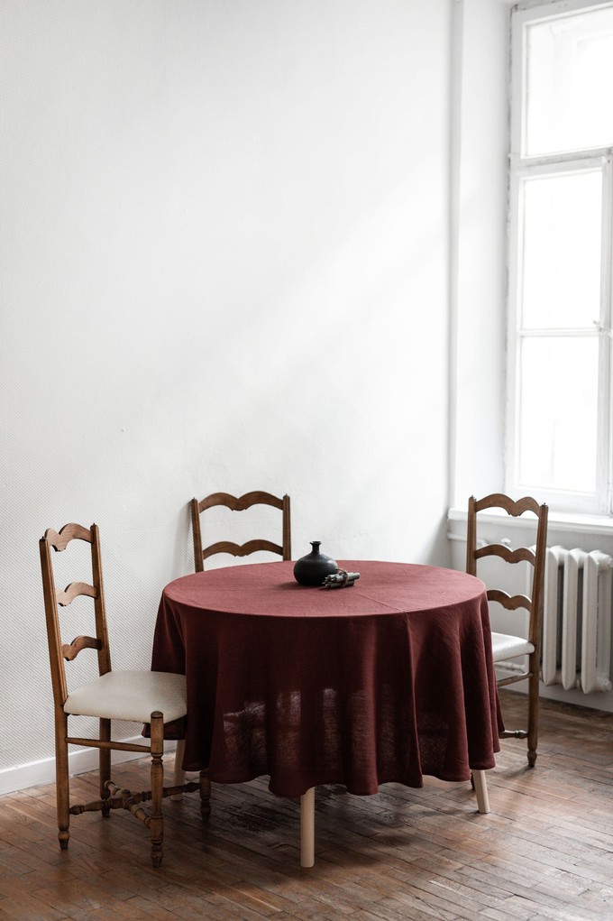 Round linen tablecloth in Terracotta from AmourLinen