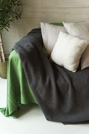 Linen waffle blanket in Charcoal from AmourLinen