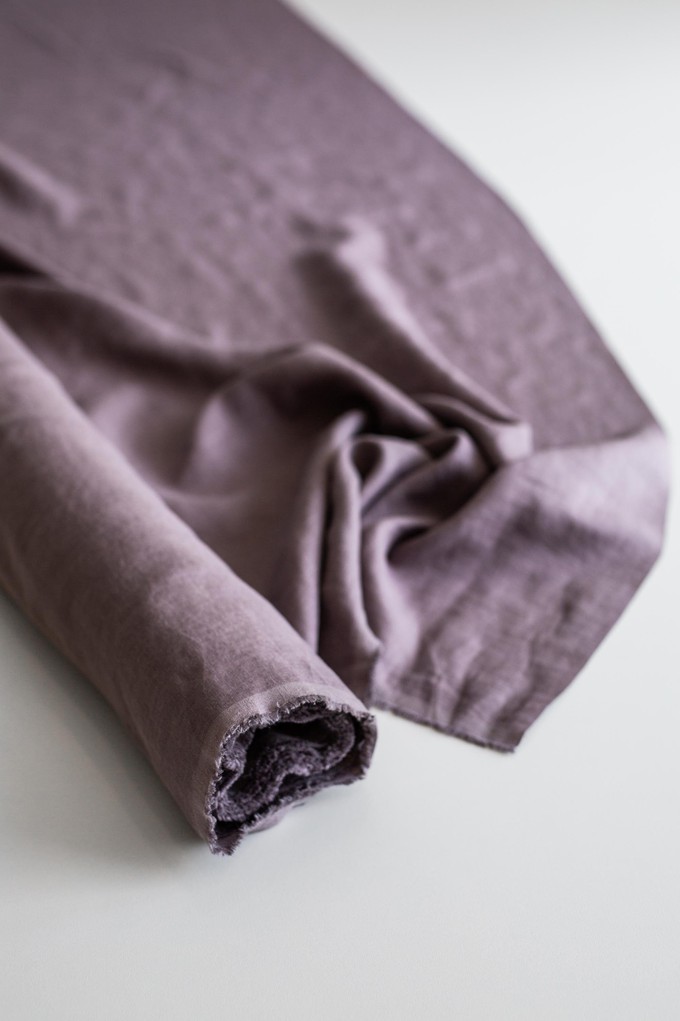 Dusty Lavender 95" / 240 cm linen fabric from AmourLinen