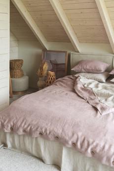 Linen duvet cover in Dusty Rose via AmourLinen