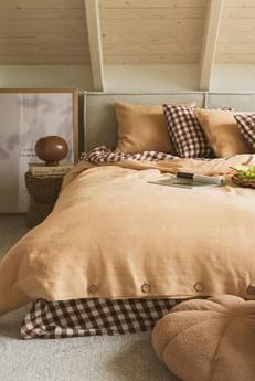 Linen duvet cover in Mustard via AmourLinen