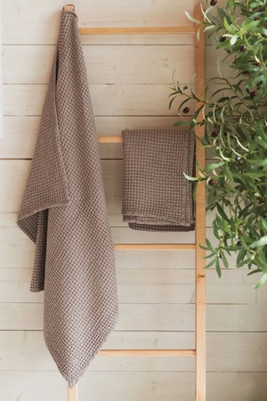 Linen waffle towel set from AmourLinen