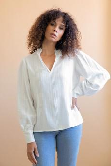 Blouse Orchidée white via avani apparel