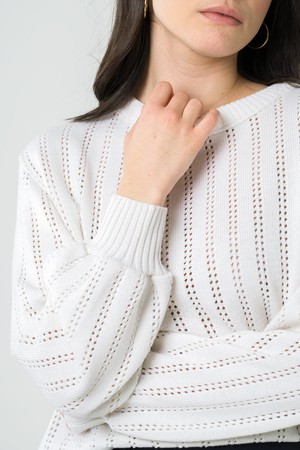 Sweater Lamier off-white from avani apparel