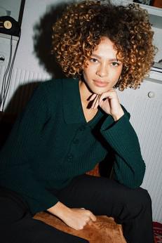 Sweater Torreya dark green via avani apparel