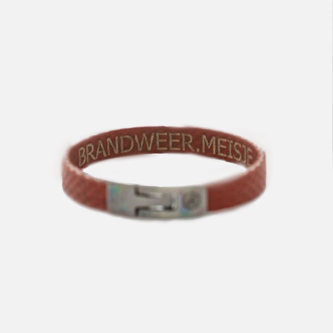 Firehose Cuffs | Armbanden van brandslang from BENDL