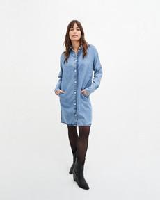 Mara jurk denim - true blue via Brand Mission