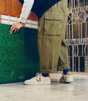 V90 sneaker - white umber from Brand Mission