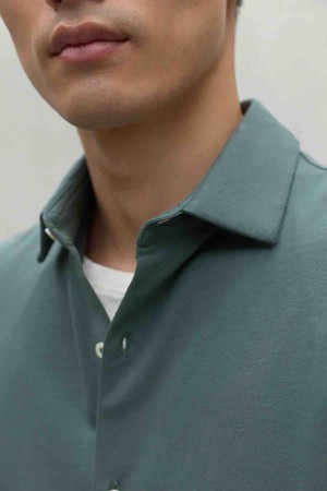 Gael shirt - dusty green from Brand Mission