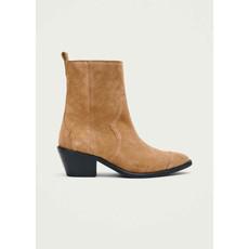 Austin suede ankle boots - tan via Brand Mission