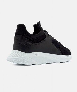 Larch sneakers - black from Brand Mission