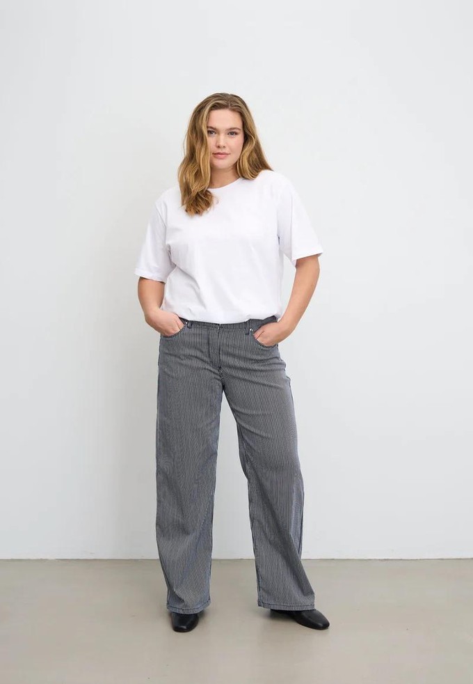 Carol Loose pants - blue stripe from Brand Mission