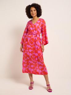 Midi jurk - graphic dots coral via Brand Mission