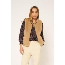 Cornela gilet - vanille via Brand Mission