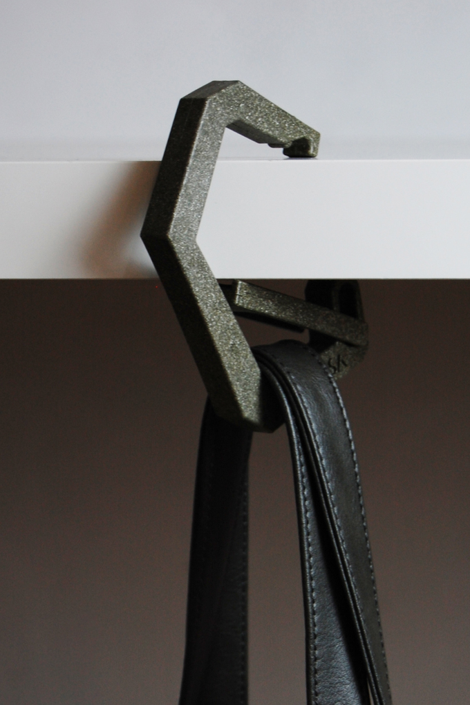 Closset PolyAl - Bag & Backpack hook from CANUSSA