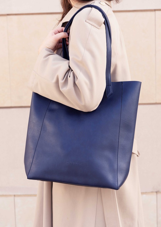 Basic shoulder bag - Navy Blue from CANUSSA