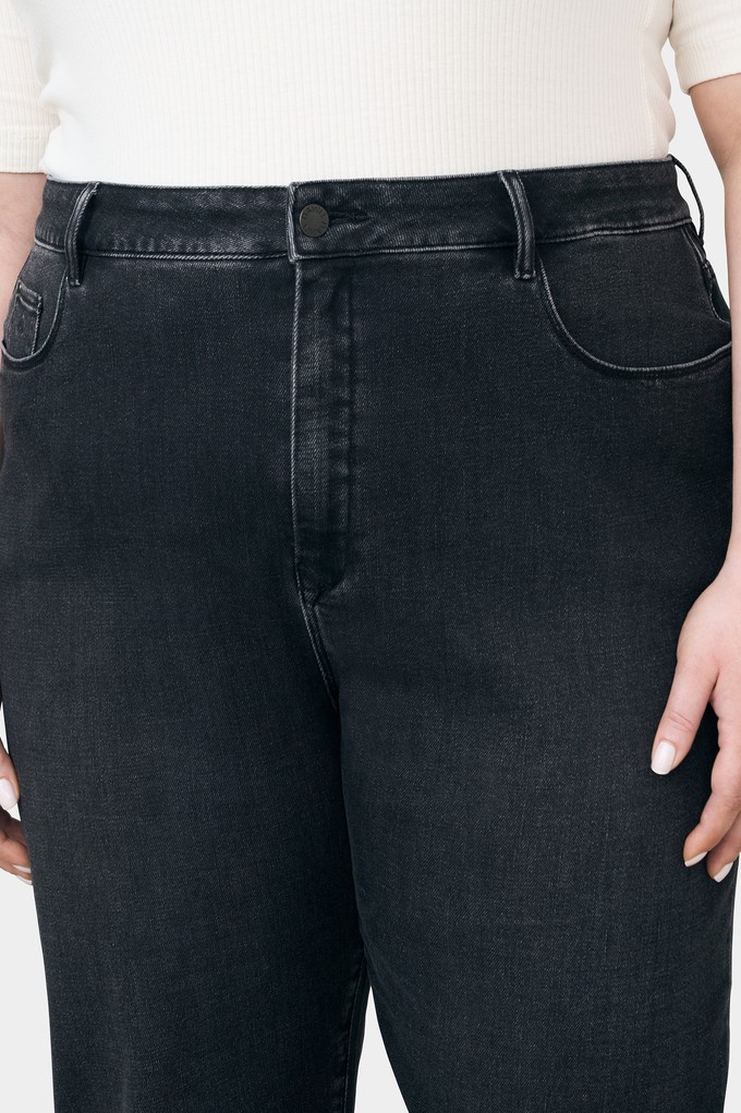 STARDUST O-Shape Soft Denim - Curvy - Black/Black from DAWN Denim