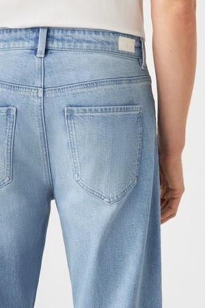 RISE Relaxed Tapered Minimal Stretch - Basic - Bright Blue from DAWN Denim