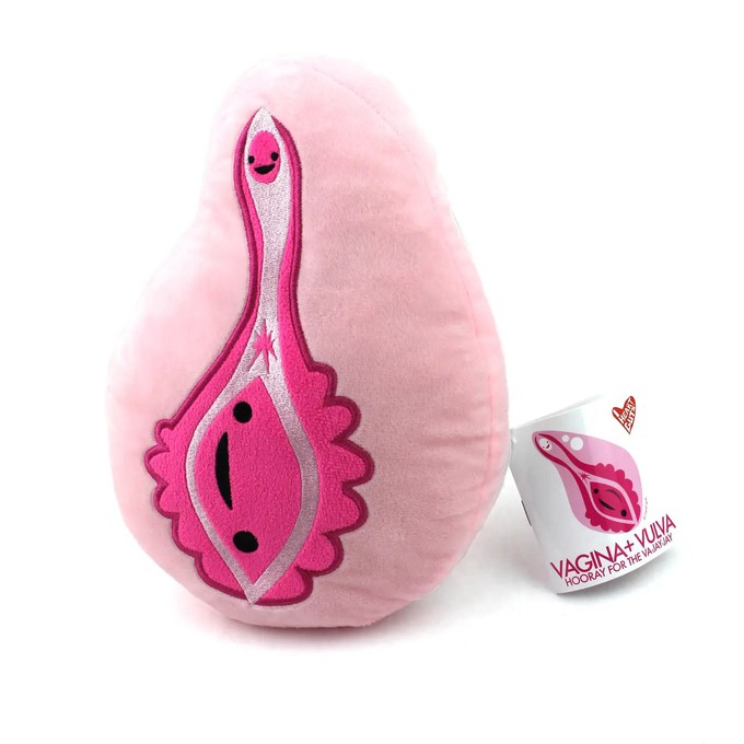 Etui vulva “yay for the va-jay-jay” from Fairy Positron