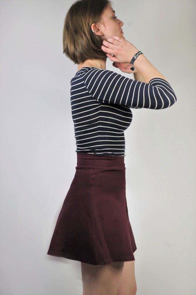 Organic skirt Wave, aubergine from Frija Omina