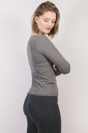 Organic long sleeve Ubu, tinged in light grey from Frija Omina