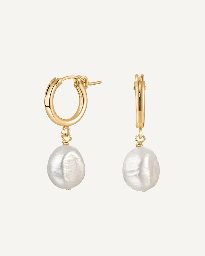 Florence Nightingale Pearl Earrings from GAÂLA