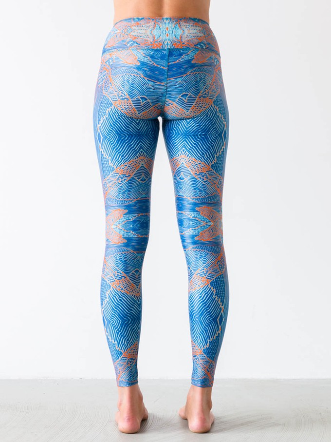 Yoga Leggings Paradise Birds Blue from Hoessee