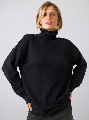 Chunky Turtleneck Women from Honest Basics