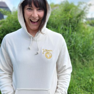 BIO HOODIE -geborduurd- BLAUW/GRIJS/CREME (UNISEX) from Je Moeder