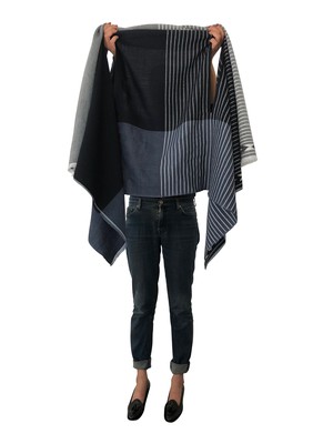 PETITE Light Wool Cape Fusion Graphic from JULAHAS