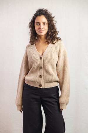 Baby alpaca knit cardigan Arequipa sand from Jyoti - Fair Works