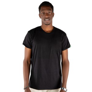 BASIC Männer T-Shirt Schwarz from Kipepeo-Clothing