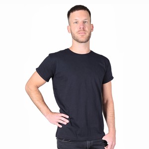 BASIC Männer T-Shirt Schwarz from Kipepeo-Clothing