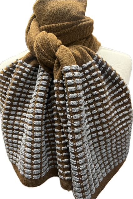 sjaal met bobbeltjes relief from Knits For Your Inspiration