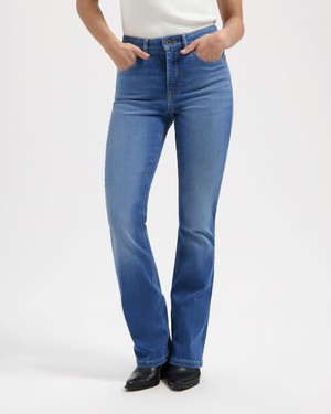 Zoe High Rise Bootcut Standard Blue from Kuyichi