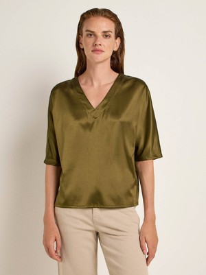 Silk blouse with v-neck from LANIUS