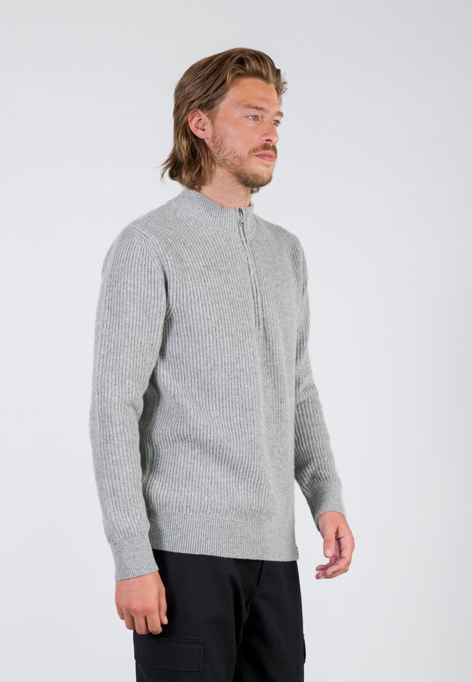 WOOLEN ZIP SWEATER | Light Grey from Loop.a life