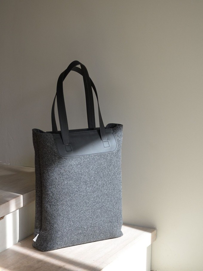 Duurzame vilten shopper LIN - Zwart from MADE out of