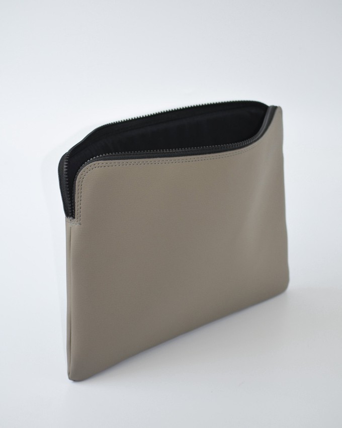 Laptophoes MAX - Taupe from MADE out of