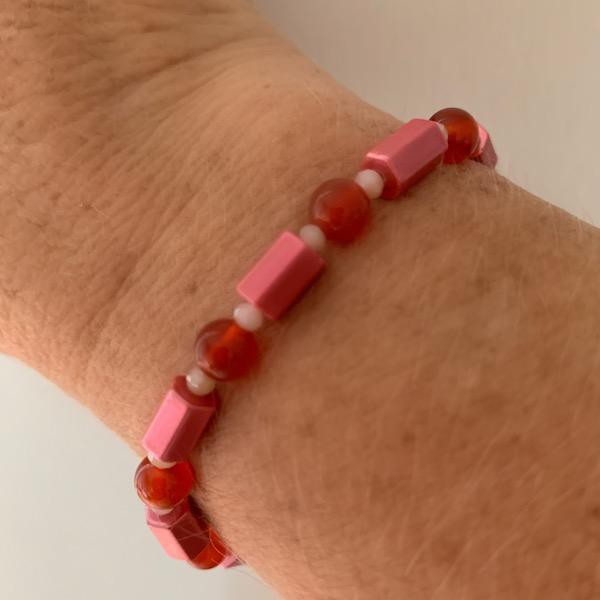 Magneet armband roze-rood from MI-AMI